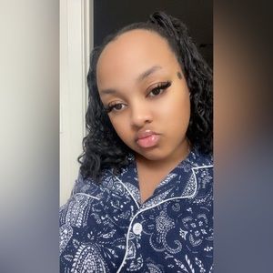 Meet your Posher, Kenadi